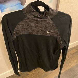 Nike Dri-fit top size medium w/ thumb holes black with grey size M
